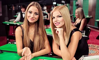 Hình ảnh minh họa sự đa dạng của các trò chơi tại f7899top nhà cái: cá cược thể thao, casino, slot game, bắn cá